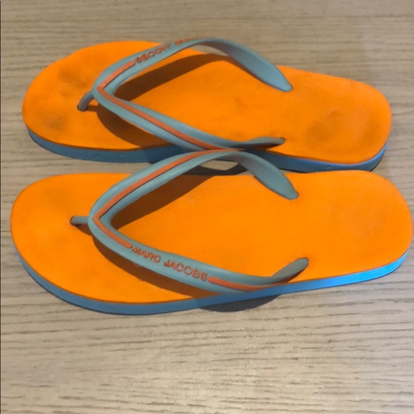 marc jacobs flip flops